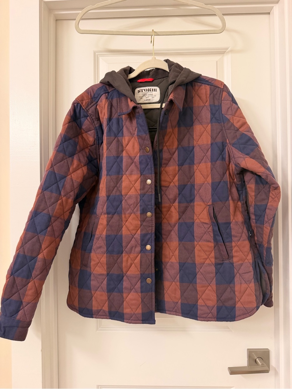 Quilted Hooded Puffer Jacket in Rust & Navy